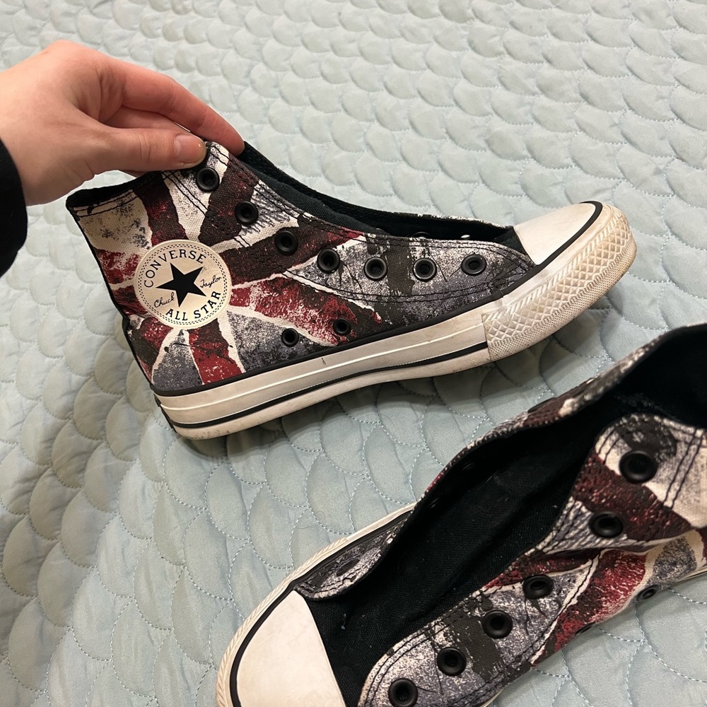 British flag converse Chuck Taylor’s
